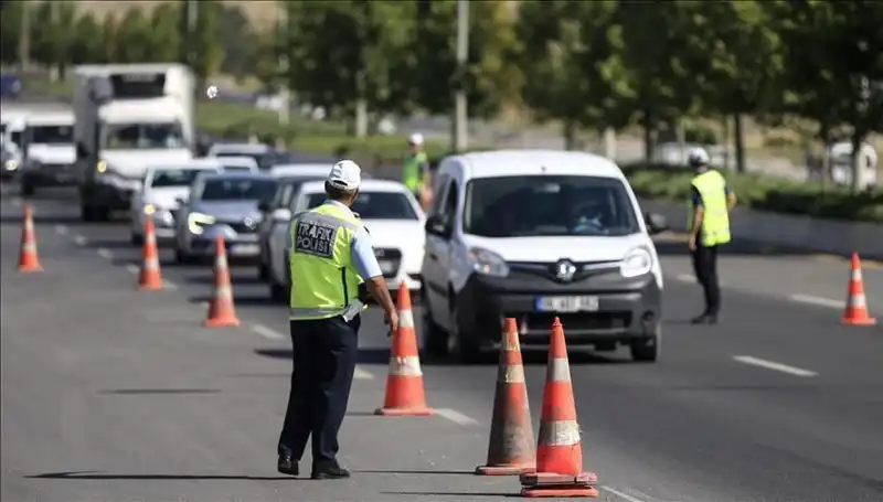 Tüneli Kapatıp Konvoy Oluşturup Eylem Yaptılar, Olayı Duyunca Şok Olacaksınız!
