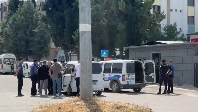 Adliye Önünde Çıkan Kavga: 5 Yaralı, 7 Gözaltı!