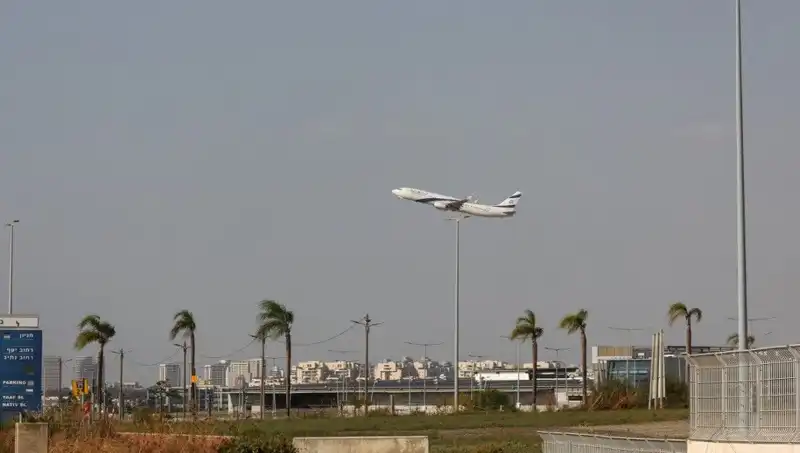 Husiler, İsrail'in Ben Gurion Havalimanı'na Tarihi Füze Saldırısı Gerçekleştirdi!