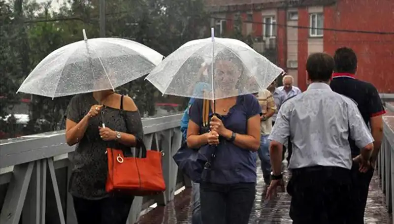 Sıcak Hava Dalgası Geliyor: Sağanak Yağışlara Dikkat!