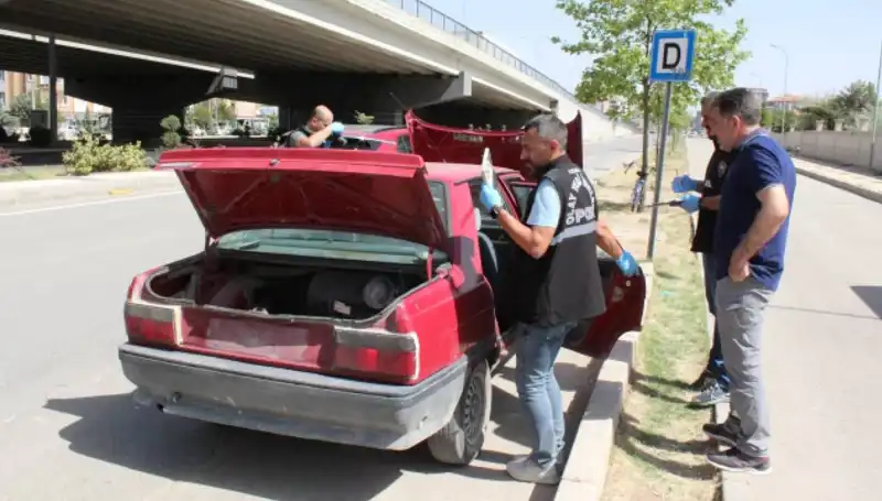 Çaldığı Araçta Yakıt Bitince Yeni Hırsızlık Planı: İkinci Araç Yolda