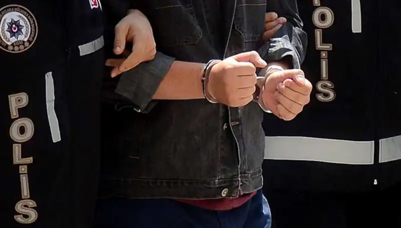 Kayseri'de Silah Kaçakçılığına Geçit Yok: İki Zanlı Yakalandı