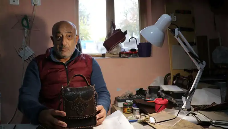 Depremzededen El Yapımı Çantalarla Yeni Bir Hayata Başlamak