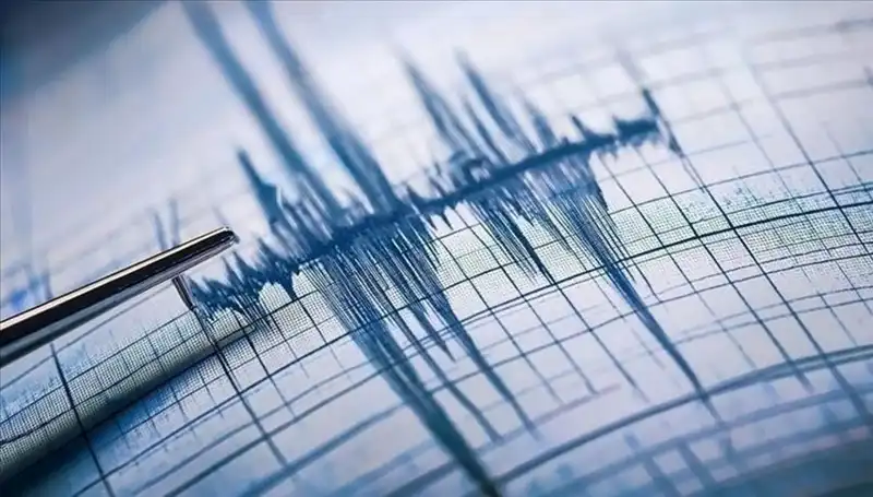 Ege Bölgesi'nde 3.3 Büyüklüğünde Deprem: Tahribat ve Çözümler