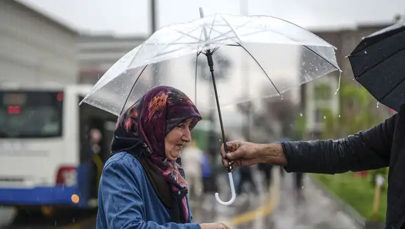 Türkiye'nin Dört Bir Yanında Gök Gürültülü Sağanak Yağmur Bekleniyor