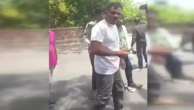 11A Yolcusunun Şaşırtıcı Hikayesi: "Biri Beni Yakaladı" Anları