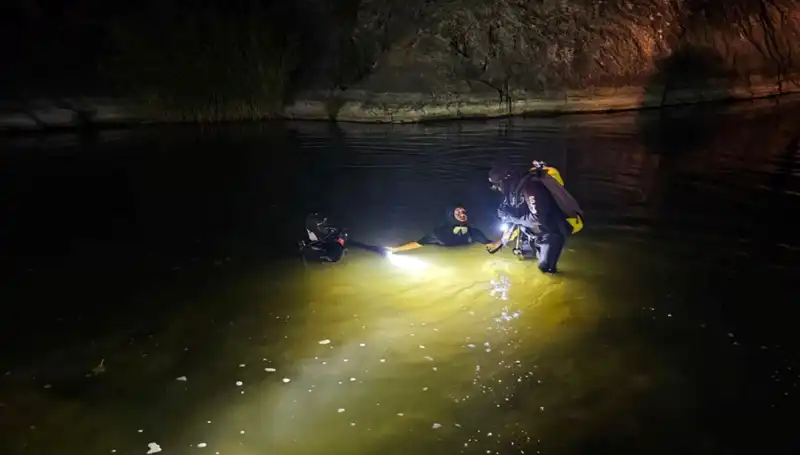 Çaya Düşen Kızını Kurtarmak İsterken Boğulan Baba Tragik Olayı Yaşadı