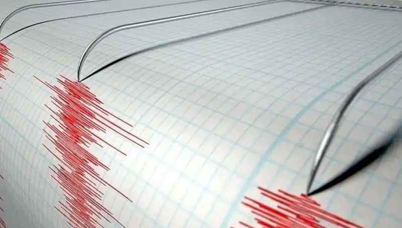 Bozcaada'da 3.9 Büyüklüğünde Deprem: Yerli ve Yabancı Tatilciler Endişelendi