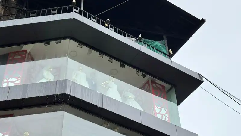 Giyim Mağazasında Korkutan Yangın: Alışveriş Keyfi Kabusa Döndü