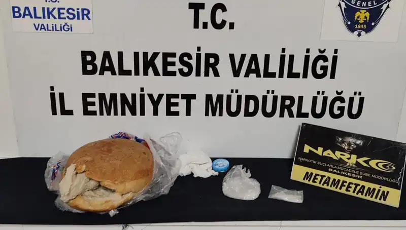 Ekmeğin İçine Uyuşturucu Gizleyen Çete Çökertildi!