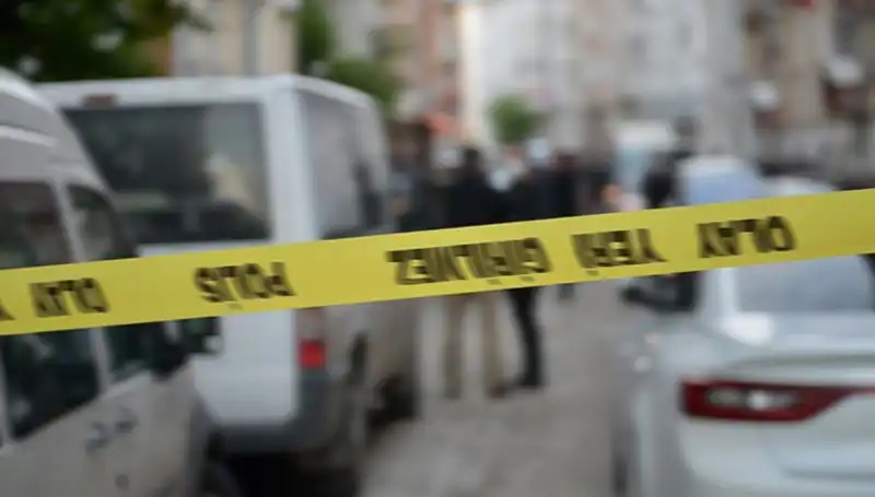 Satır ve Bıçaklı Kavga: Sokaklarda Kan Aktı, 1 Ölü, 1 Yaralı