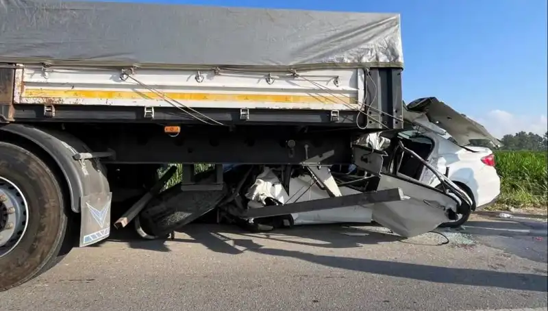 Sakarya'da Feci Kaza: Bir Kişi Hayatını Kaybetti, Olayın Ayrıntıları Şok Edici