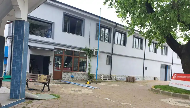 Tabela Takarken Yüksekten Düşen İşçi Hayatıyla Oynadı