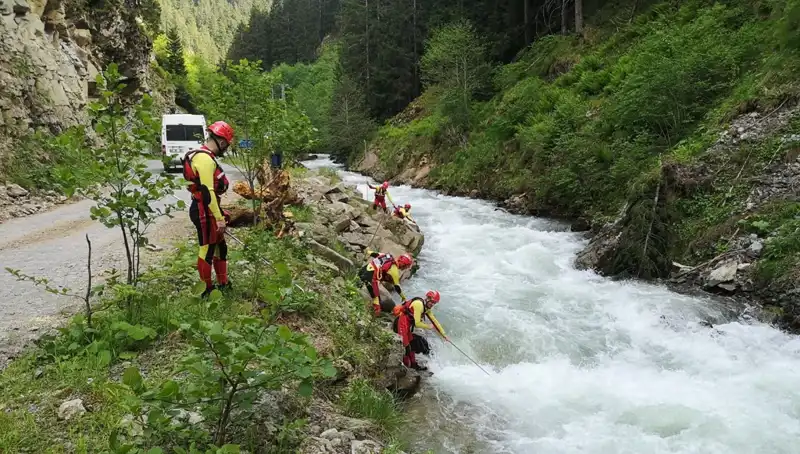 Trabzon'da Dereye Düşen Çocuğun Kayıp Hikayesi ve Adli Gelişmeler