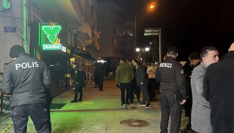 Eğlence Mekanında Gerçekleşen Silahlı Saldırı: Canlarını Kurtarmaya Çalışanlar!