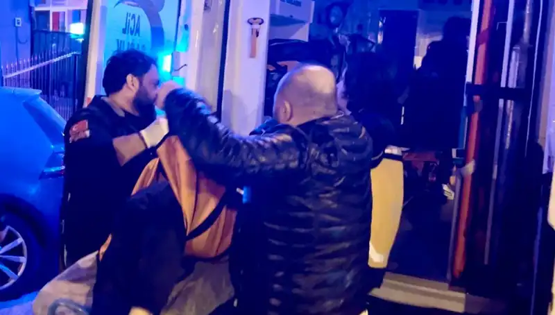 Genç Adam Tartışma Sonrası Babasını Silahla Vurdu, Olay Şok Etmeye Devam Ediyor