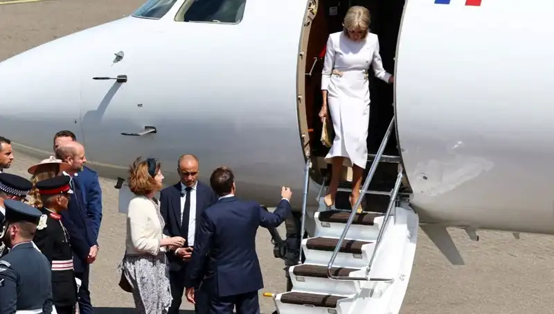 Macron Çifti Arasındaki Kriz Derinleşiyor: İlk Adım Görmezden Gelindi!