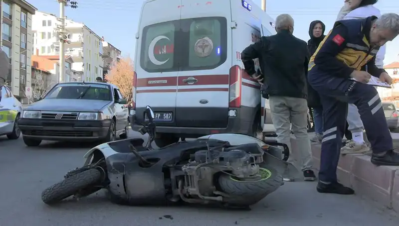 Tavşanlı’da Trajik Trafik Kazası: İki Yaralı, Olay Yeri Korku Dolu Anlarla Doldu